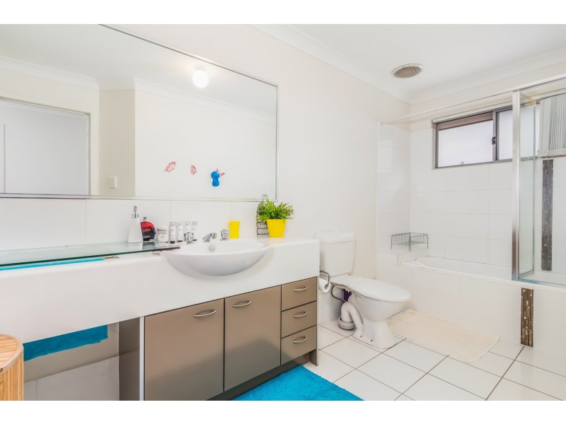 8 Ruocco Street, Bracken Ridge QLD 4017