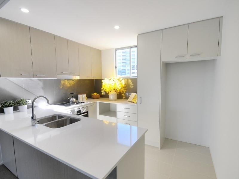 54 Slobodian Ave, Eight Mile Plains QLD 4113