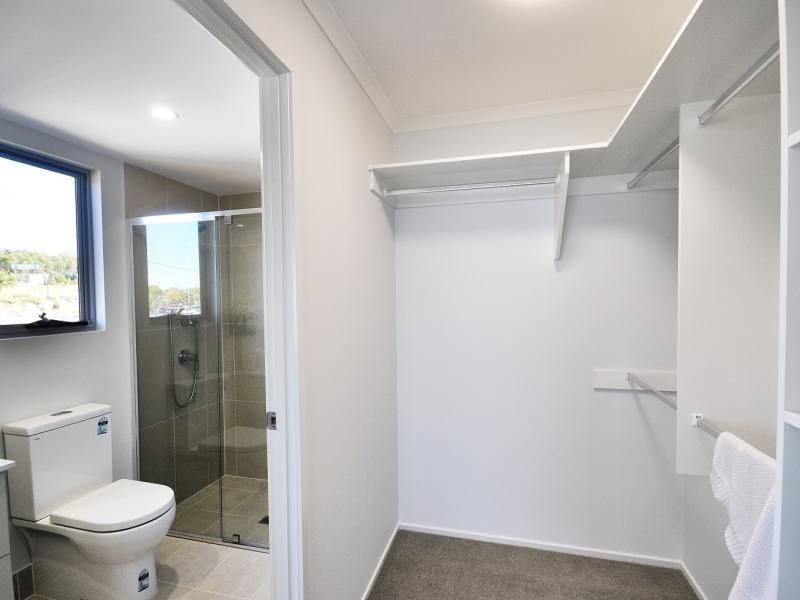 54 Slobodian Ave, Eight Mile Plains QLD 4113