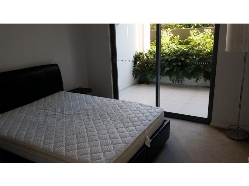 102 / 22 Ben Lexcen Place, Robina QLD 4226