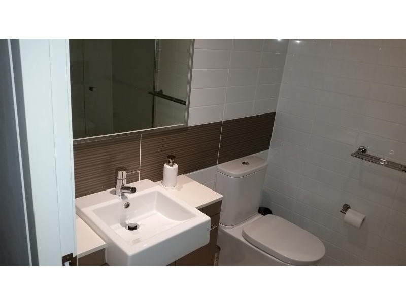 102 / 22 Ben Lexcen Place, Robina QLD 4226
