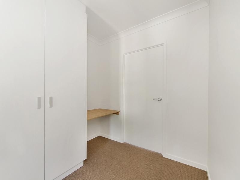 8 Russell Street, Everton Park QLD 4053