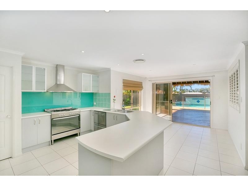 5 Leopard Tree Place, Molendinar QLD 4214