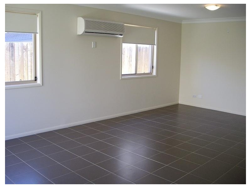 75 Johnston Street, Carina QLD 4152