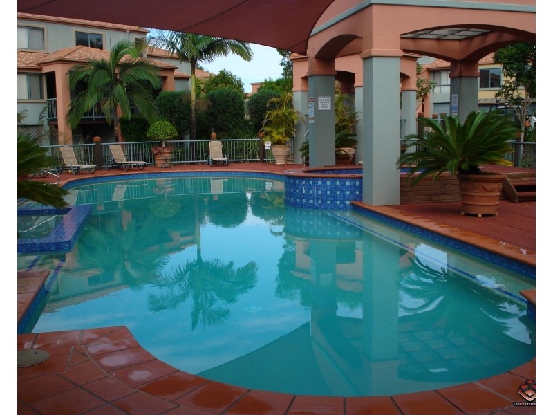 ID:3828038/20 Fairway Drive, Clear Island Waters QLD 4226