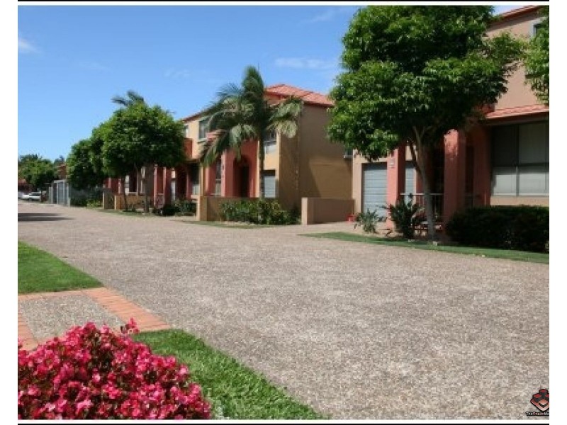 ID:3828038/20 Fairway Drive, Clear Island Waters QLD 4226