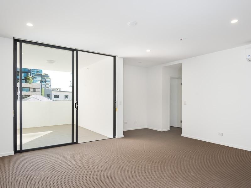 305 / 8 Masters Street, Newstead QLD 4006