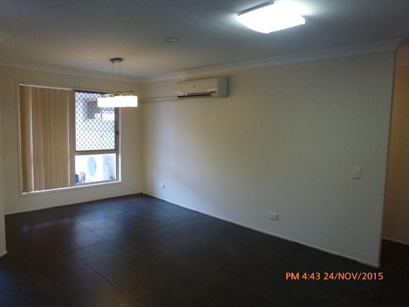 8 Nolan Place, Calamvale QLD 4116