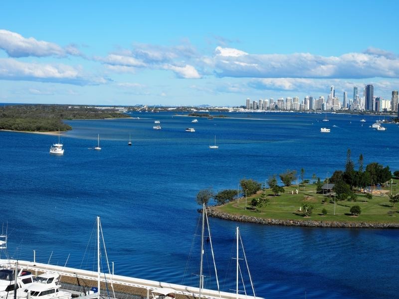34/7 Oatland Esplanade, Runaway Bay QLD 4216