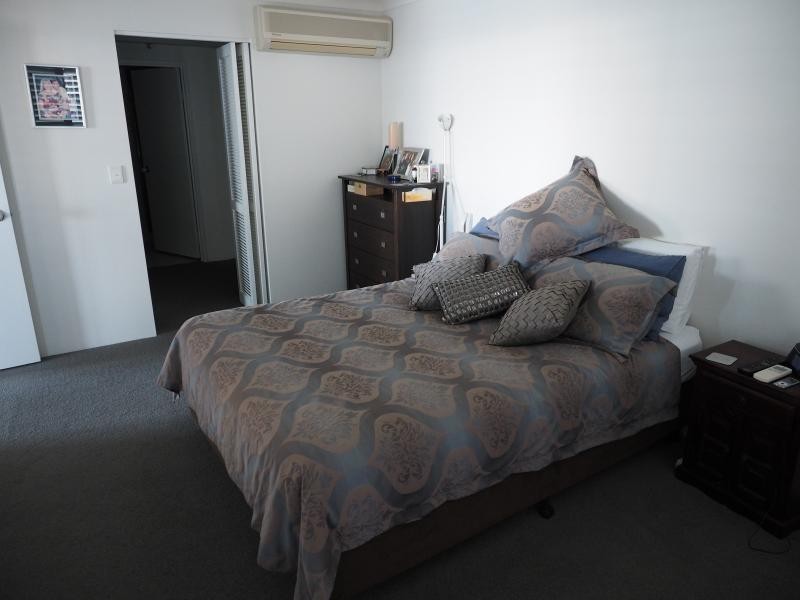 34/7 Oatland Esplanade, Runaway Bay QLD 4216