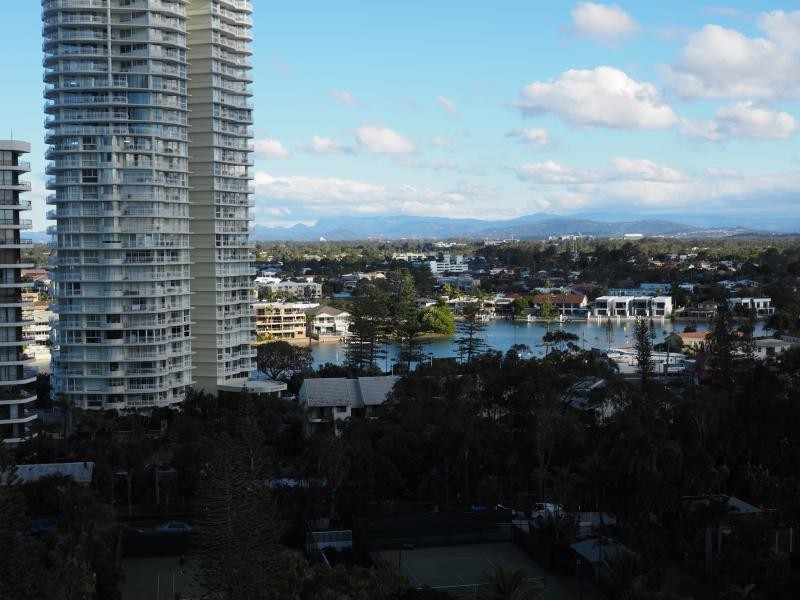 34/7 Oatland Esplanade, Runaway Bay QLD 4216
