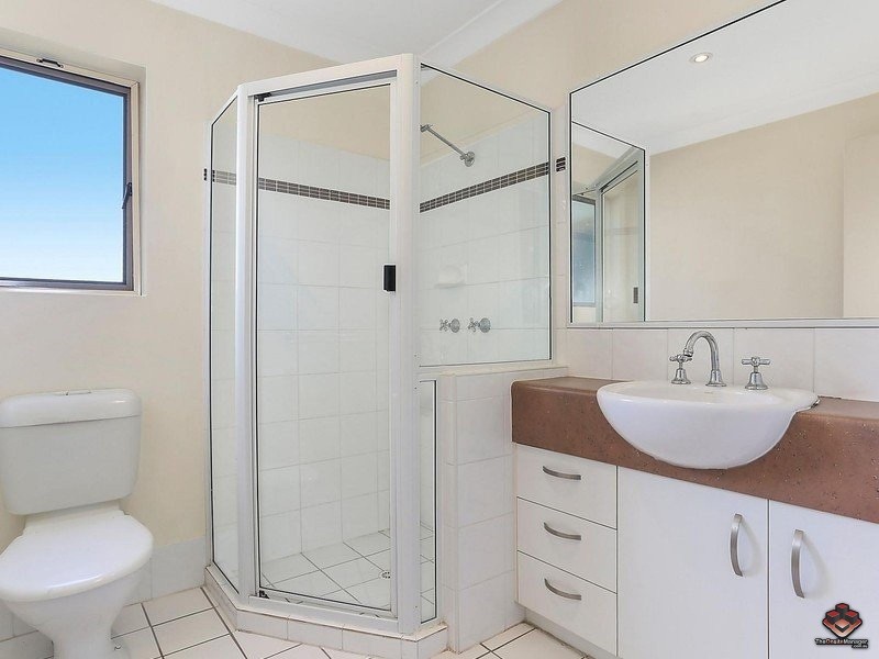 18 Mascar St, Upper Mount Gravatt QLD 4122