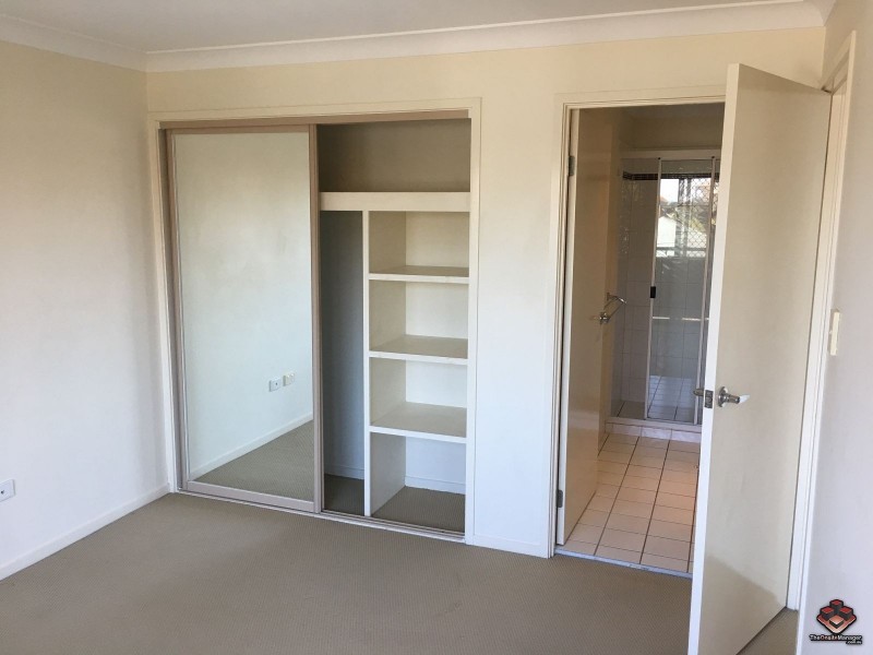 18 Mascar St, Upper Mount Gravatt QLD 4122