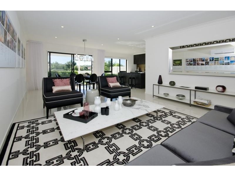 Pacific Pines QLD 4211