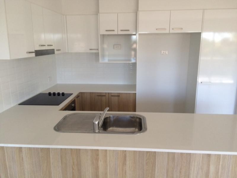 425 Pine Ridge Road, Runaway Bay QLD 4216