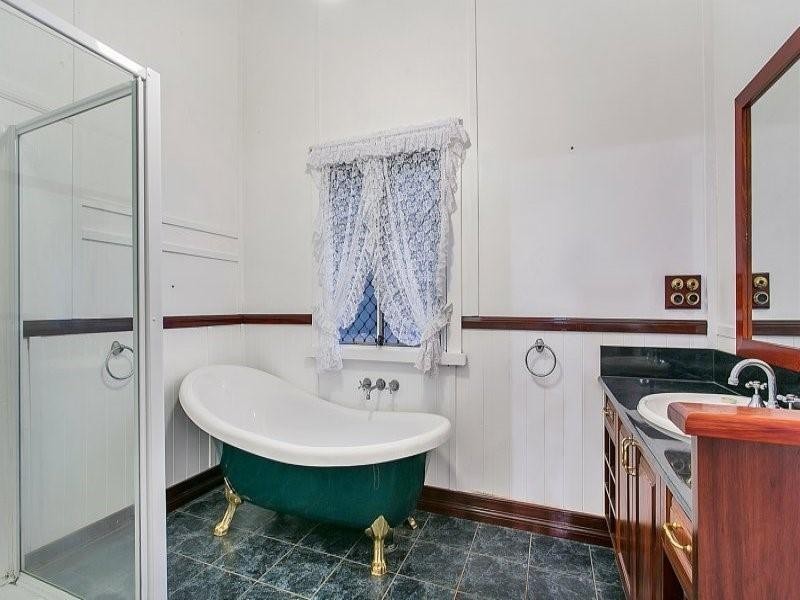 2A Martin Street, Freshwater QLD 4870