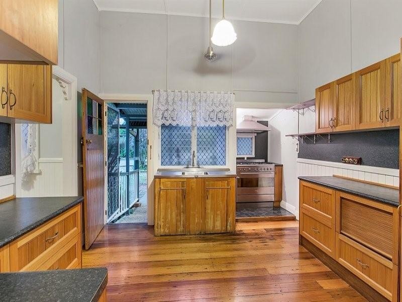 2A Martin Street, Freshwater QLD 4870