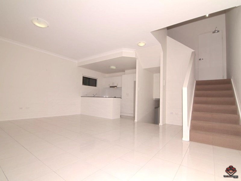 2TH / 35 Hamilton Road, Moorooka QLD 4105