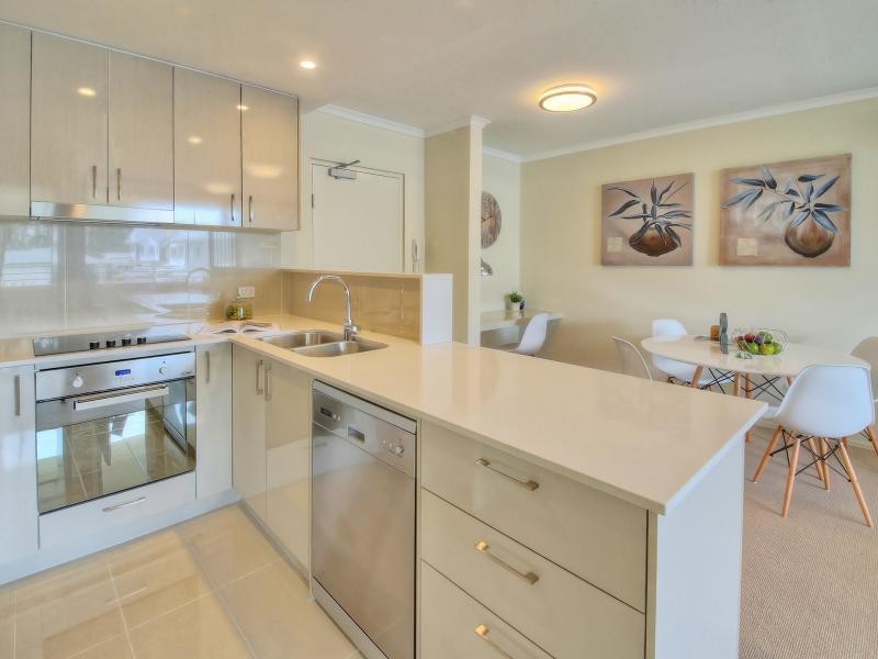 66 Slobodian Ave, Eight Mile Plains QLD 4113