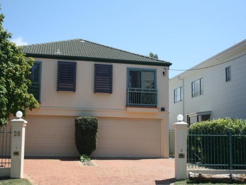 26 Oak Avenue, Surfers Paradise QLD 4217