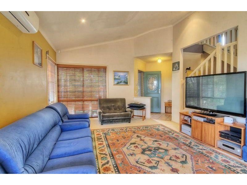 9 Nonda Place, Parkinson QLD 4115