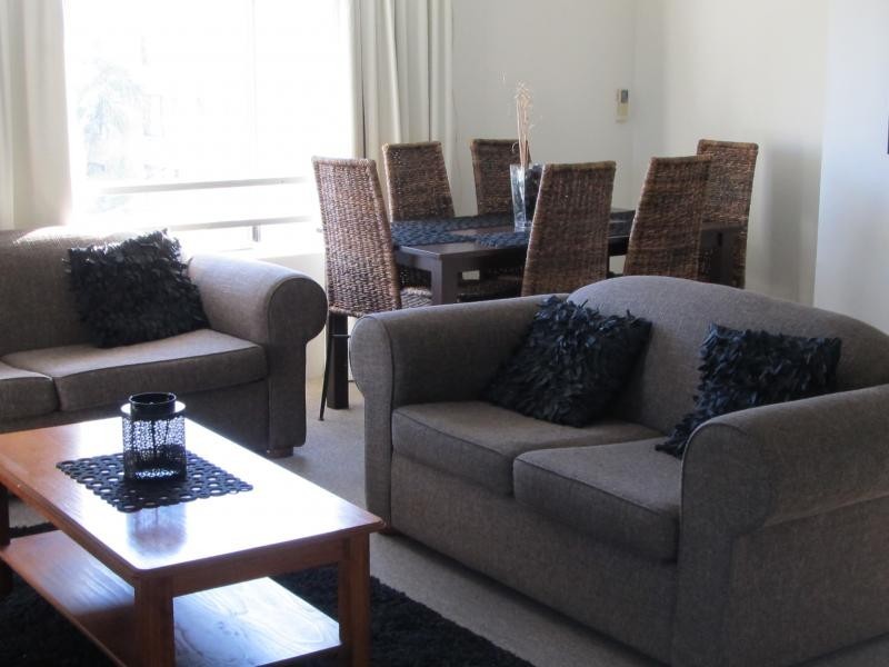 Broadbeach QLD 4218