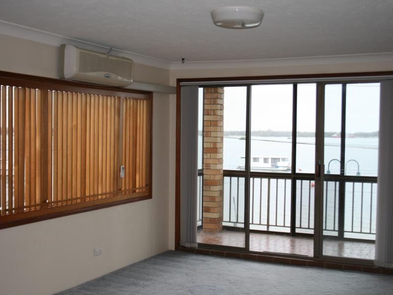 6/252 Marine Pde, Labrador QLD 4215