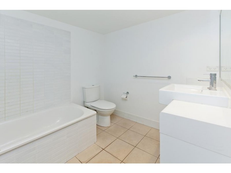 1 Ella St, Newstead QLD 4006