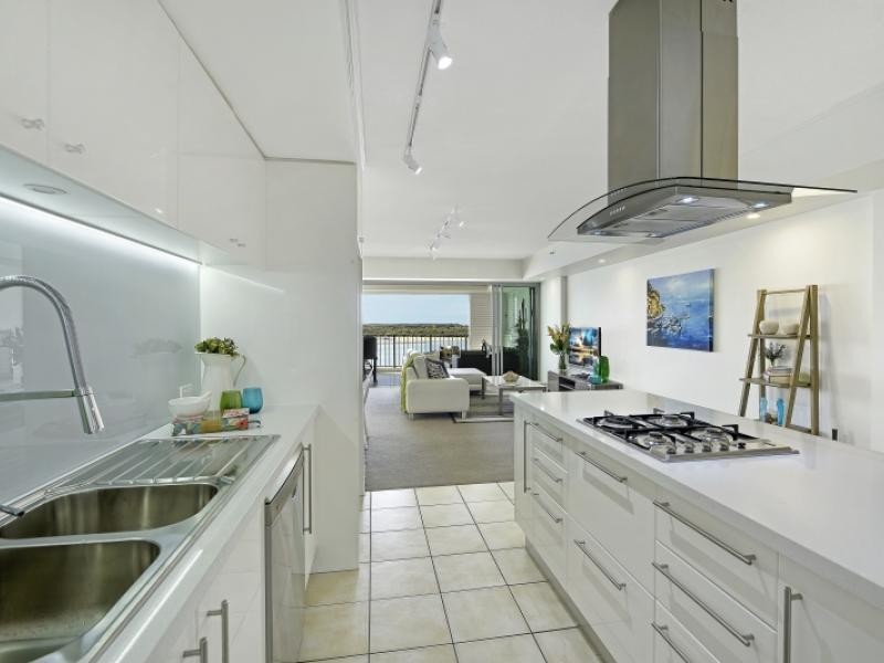 326 Marine Parade, Labrador QLD 4215