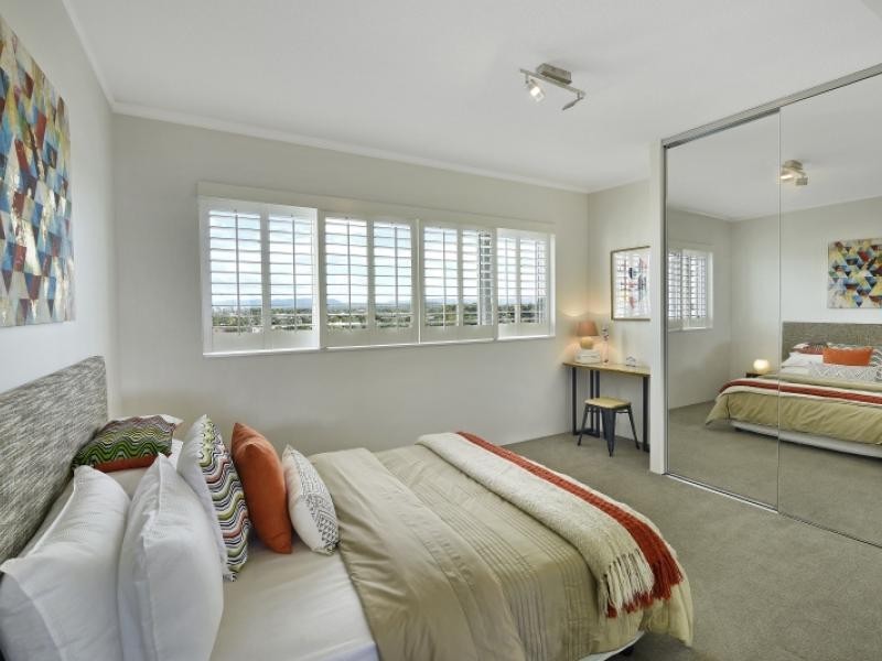 326 Marine Parade, Labrador QLD 4215