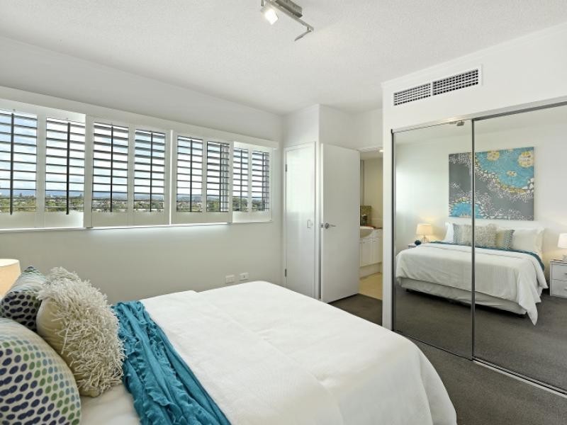 326 Marine Parade, Labrador QLD 4215