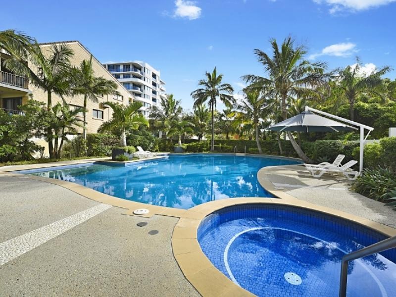 326 Marine Parade, Labrador QLD 4215