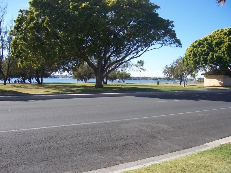 3-5 Norman Street, Southport QLD 4215