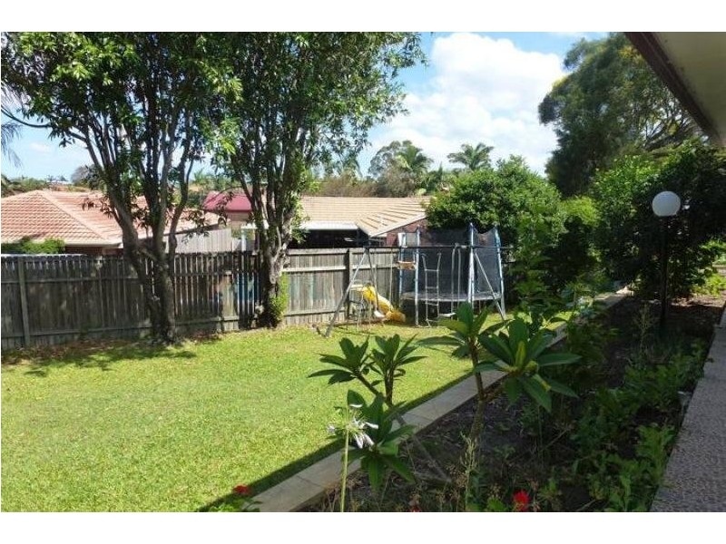 5 Pineneedle Place, Sunnybank Hills QLD 4109
