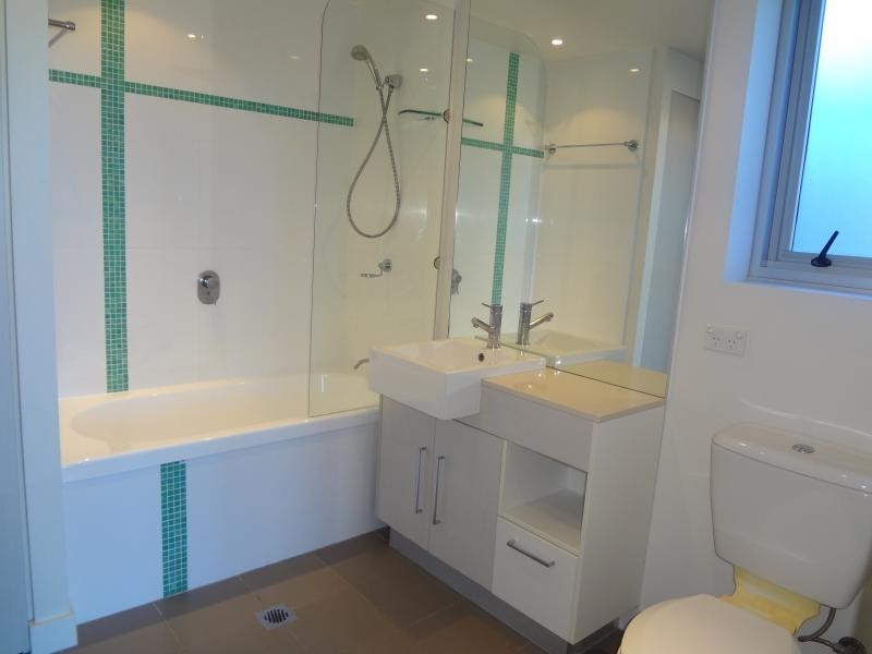 430 Marine Parade, Biggera Waters QLD 4216
