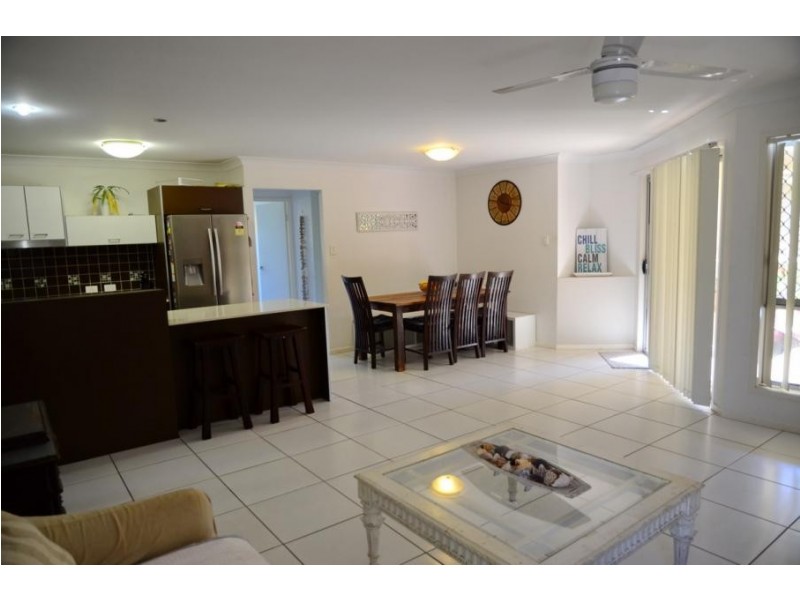 14 Whitsunday Pl, Redland Bay QLD 4165