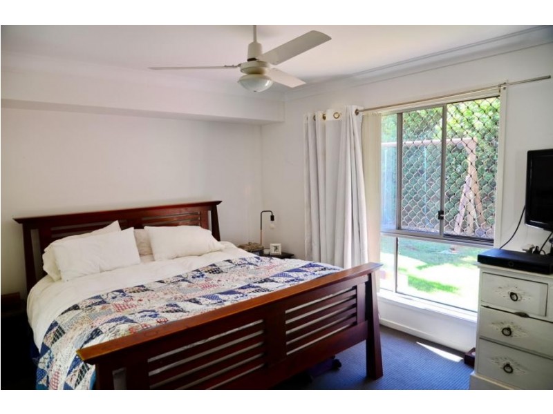 14 Whitsunday Pl, Redland Bay QLD 4165