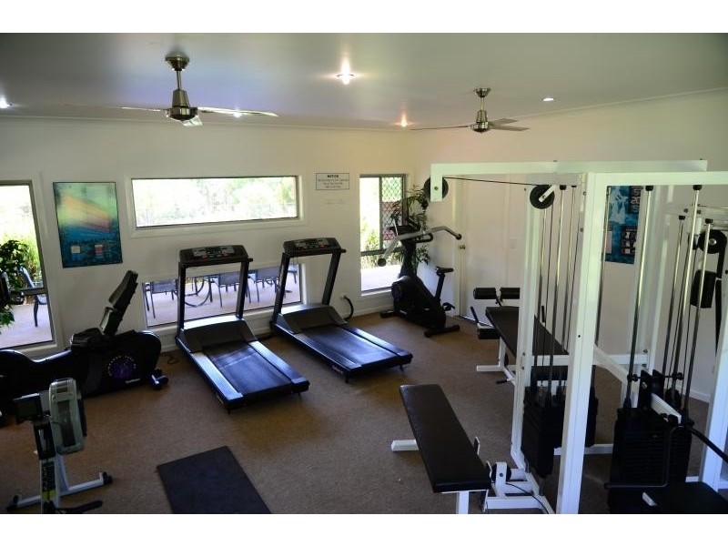 14 Whitsunday Pl, Redland Bay QLD 4165
