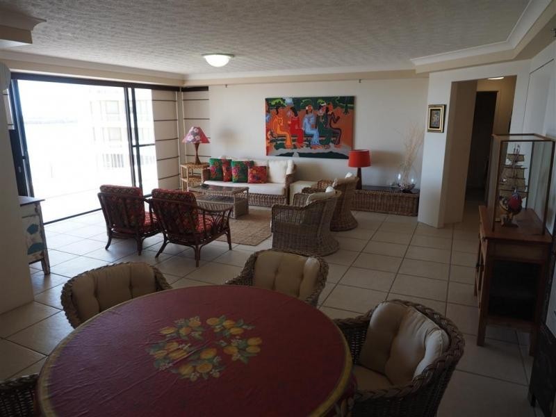 7/28 Oatland Esplanade, Runaway Bay QLD 4216