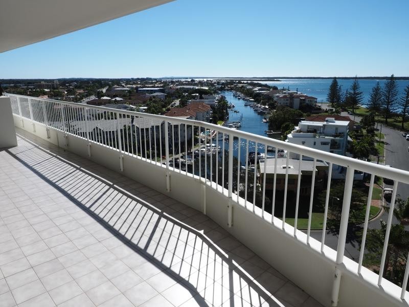 7/28 Oatland Esplanade, Runaway Bay QLD 4216