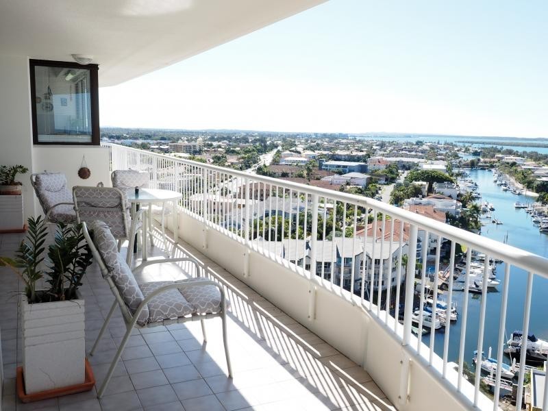 39/7 Oatland Esplanade, Runaway Bay QLD 4216