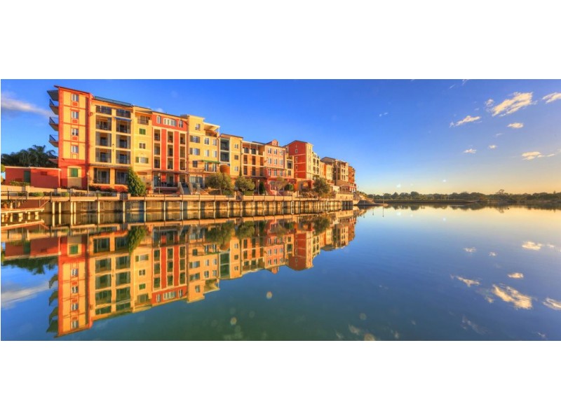 8 / 3030 The Boulevard, Carrara QLD 4211