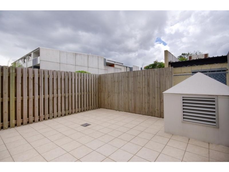 27 Berwick St, Fortitude Valley QLD 4006