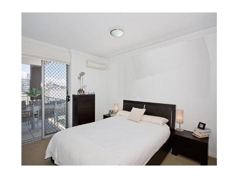 19 / 246 Arthur Street, Teneriffe QLD 4005