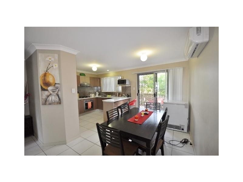 130 Jutland Street, Oxley QLD 4075