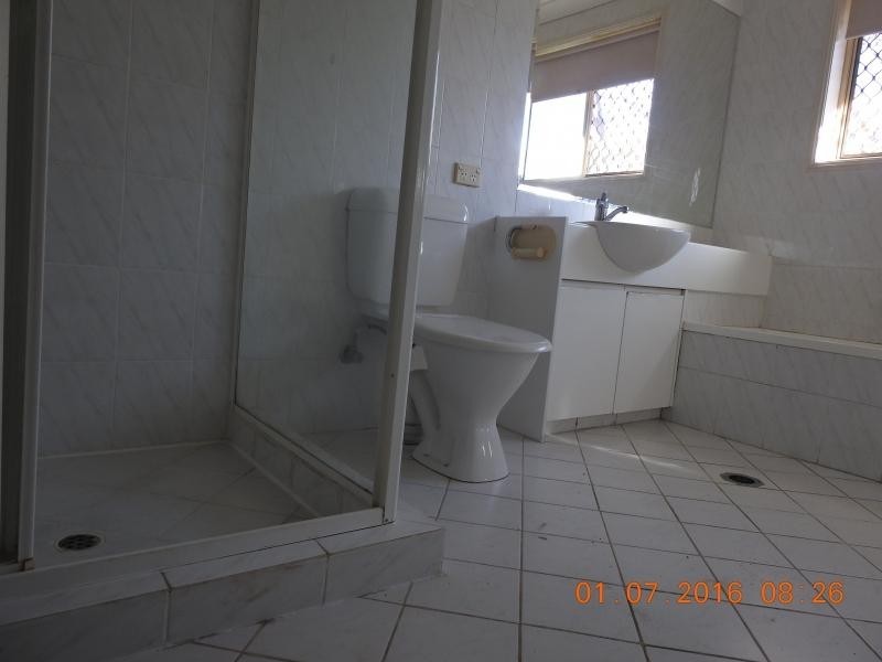 32 Riverview Road, Nerang QLD 4211