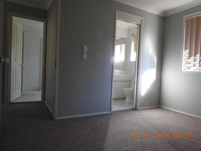 32 Riverview Road, Nerang QLD 4211