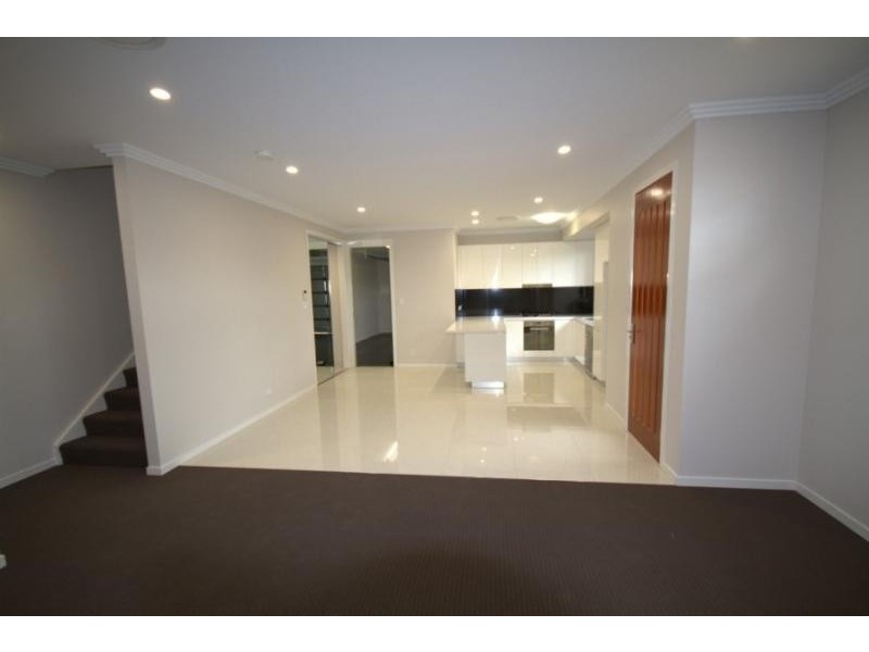 17 / 86 Grace Street, Wulkuraka QLD 4305