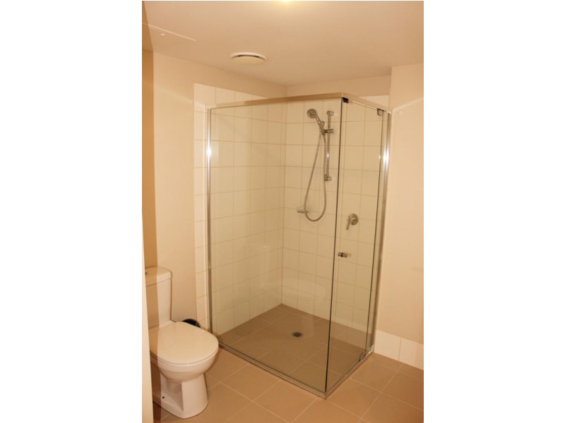 105 Scarborough Street, Southport QLD 4215