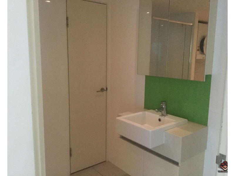 20-28 Bayview Street, Runaway Bay QLD 4216